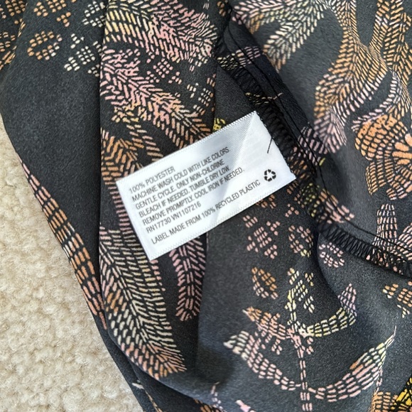 Cute Lightweight Romper! - Picture 8 of 12